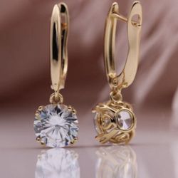 E46- Beautiful Zircons Earrings For Women!