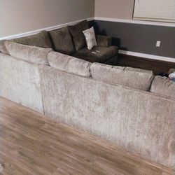 Hallmark Stone Sectional 