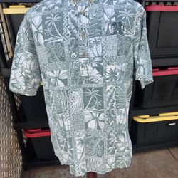PreOwned Kahala Hawaiian Print University Of Hawaii 3/4 Button Men's L