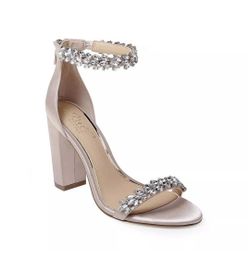 🆕️Jewel Badgley Miscka Mayra Ankle Strap Sandals block heel - Champagne - 8