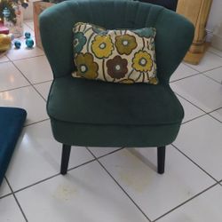 2 Arm Chairs 