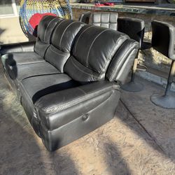 Reclining sofa 
