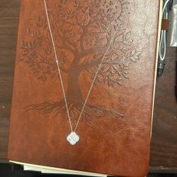 16” Moissenite Clover Pendant With Chain