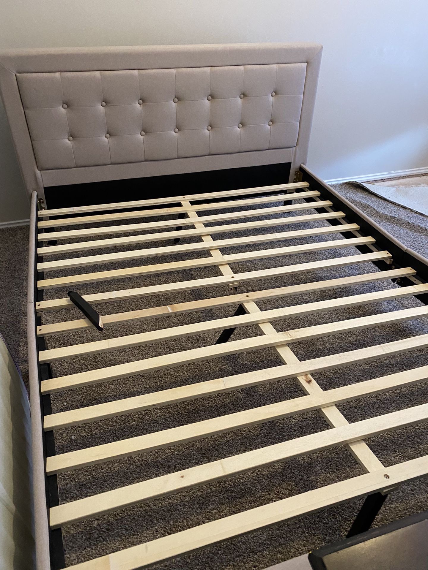 Headboard and frame for Sale in Oklahoma City, OK OfferUp