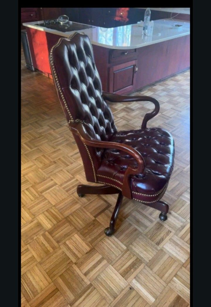 Antique Leather Executive Office Chair Hancock & Moore