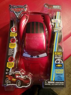 Disney Cars Pixar- Ride Makerz Lighting McQueen!