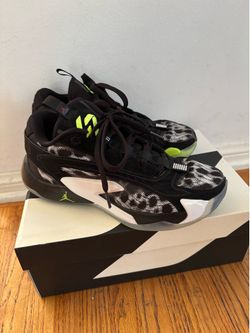 Jordan Luka basketball shoes big kid size 7