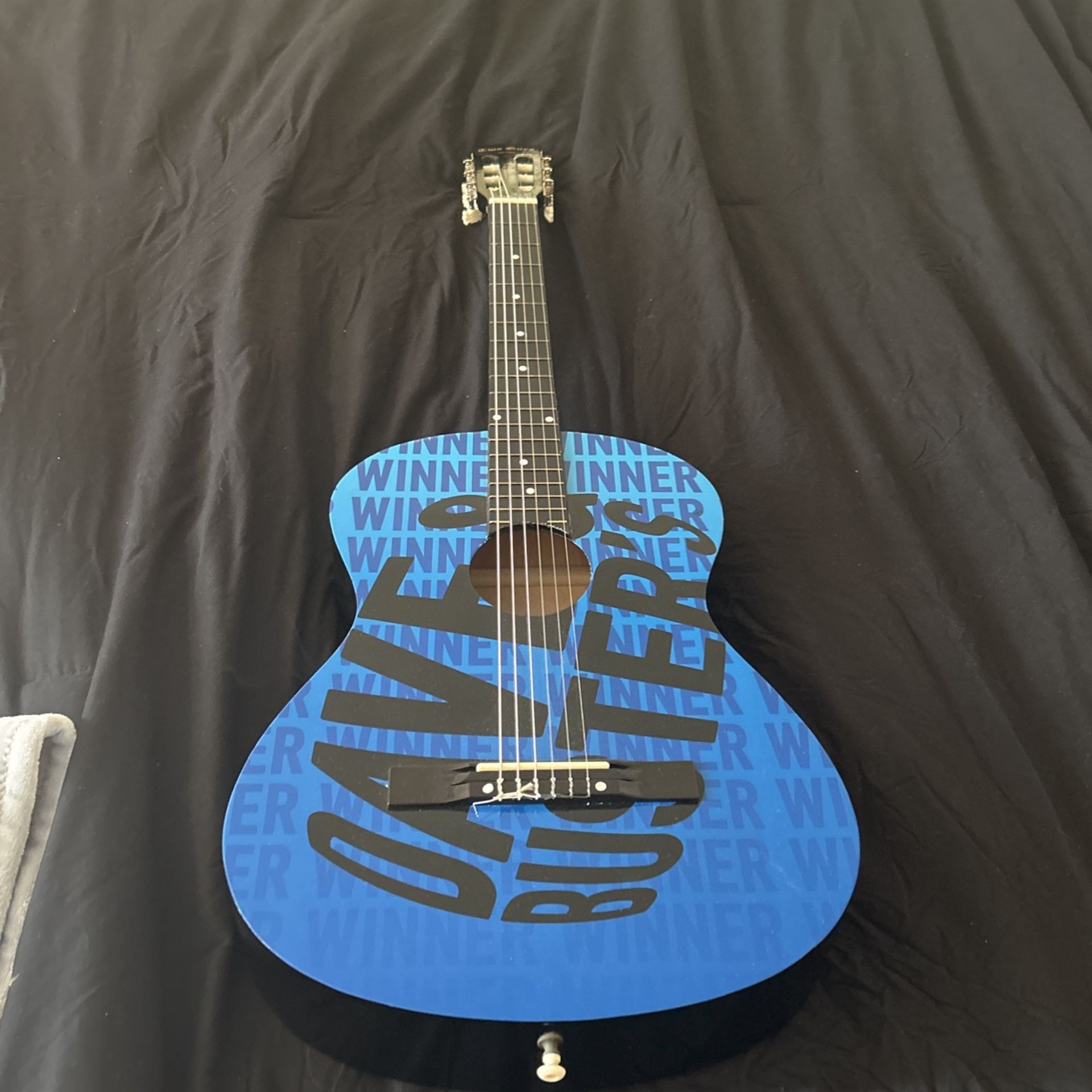 Dave And Busters Guitar