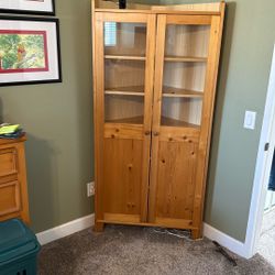 Great Corner Cabinet With Glass On Top And Solid Bottom