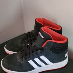 Adidas Size 5.5Y