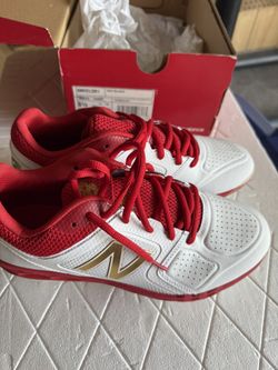 New Balance Metal Softball Cleats