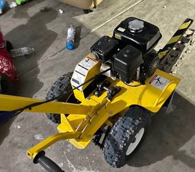 Ground hog trencher