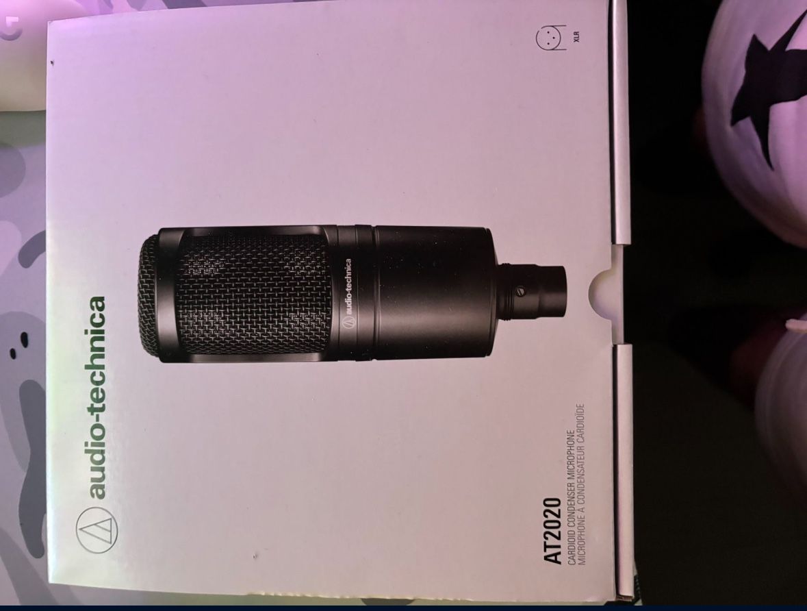 Audio technica AT2020 studio mic