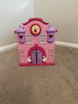 2003 Redbox Fairytale Swan Princess Castle dollhouse