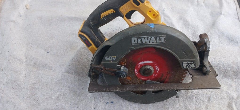 DeWalt 60v Flex Volt Circular Saw