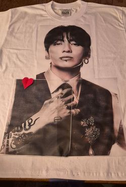 BTS.   $$$$ TSHIRTS$$