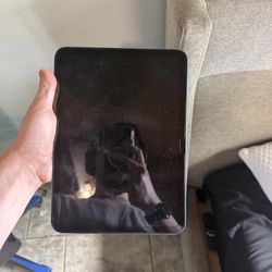 iPad 10th gen lmk trades