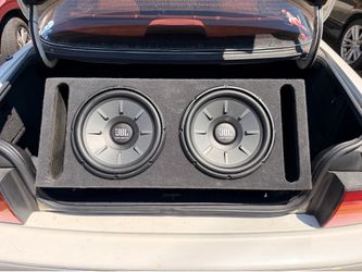 Subwoofer / car audio / bass