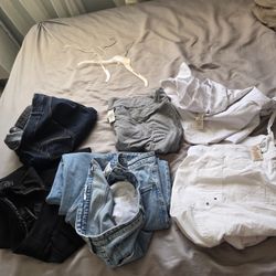 PLUS SIZE WOMEN’S BOTTOMS – 9 PIECE BULK LOT (Size 24–26W)