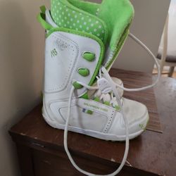 White Snow Boots