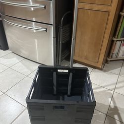 Plastic/Poly mobile utility cart with dual wheel collapsable