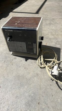 Vintage a.m. radio clock alarm