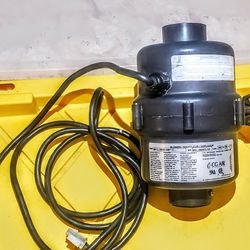 CG AIR BLOWER MILLENNIUM 240V 60HZ 4AMP MEL-260403-181 Made In Canada 