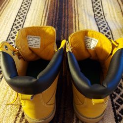 New Yellow Boots Sz.11, Never Worn!