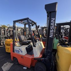 Nissan Forklift 3 Stages, 5000 Lb 