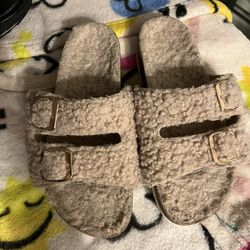 Women’s Sandals - WORN ONCE 