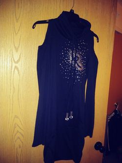 Ladies sweatshirt material coldshoulder dress sz med
