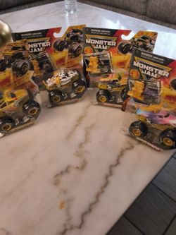 Monster jam 4pz set Throphy Edition
