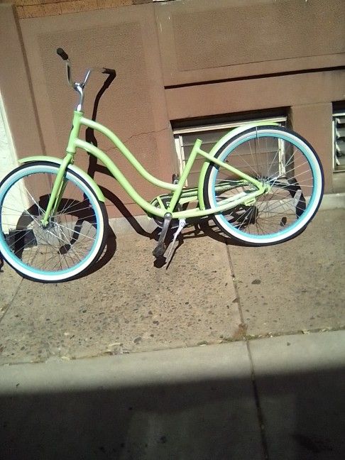 26 Inch Women's Beach Cruiser Phat Cycle S