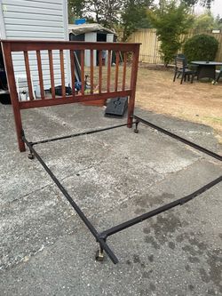 Wood Headboard with Metal Bed Frame