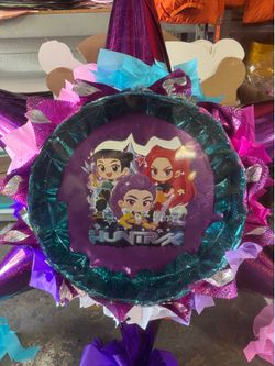 K-pop demon hunters chibi 3-d piñata