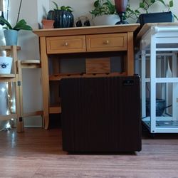 ABSOCOLD Bohemian Woodgrain Front ❄️ MINI FRIDGE W FREEZER 18.5"H x 18.5" W x 17.5" D