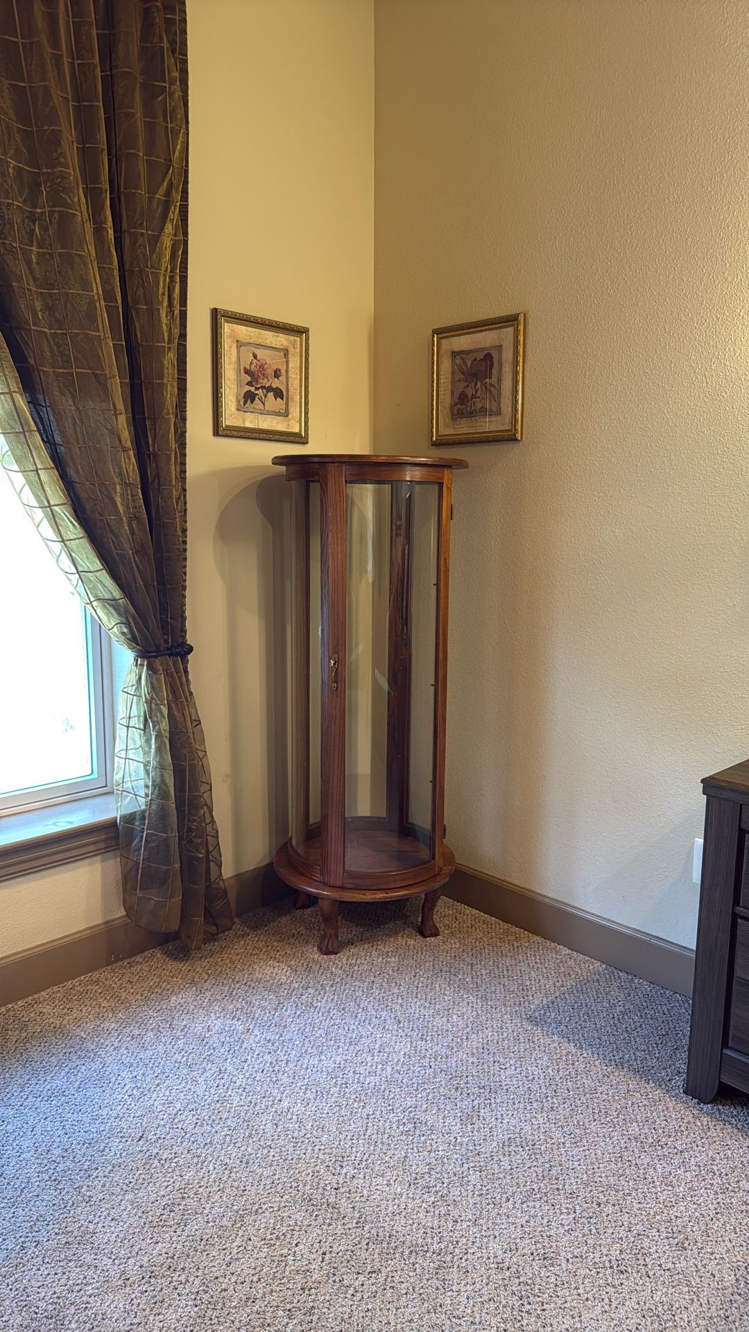 Vintage Look Round Solid Oak Display Case 