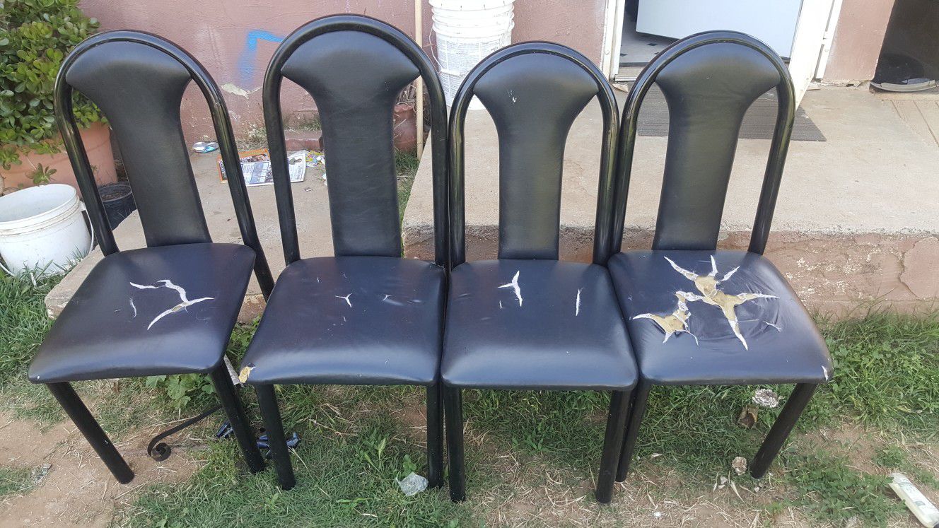 Free black table chairs, sillas negras