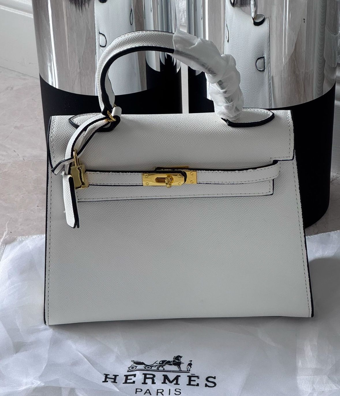 Ladies white Crossbody bag