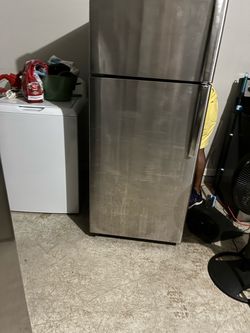 Stainless Steel Top-Freezer Refrigerator