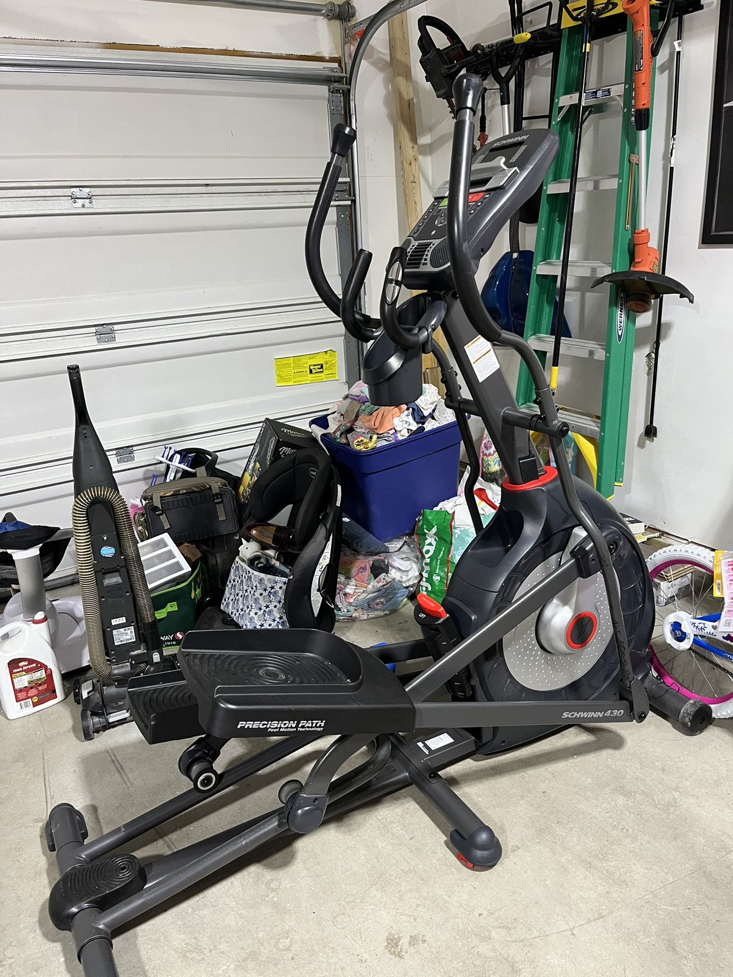 Schwinn 430 Elliptical