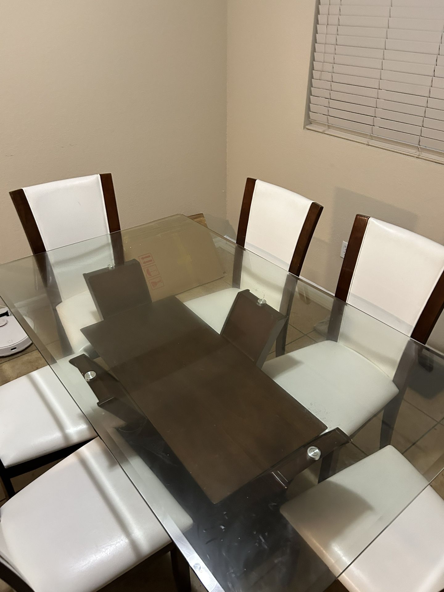 Dinner Table With Chairs