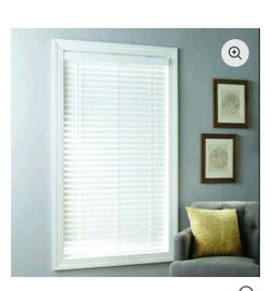 Ancho 21.5 ". Grosor 2"