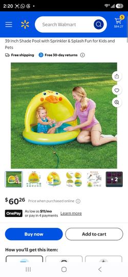 Toddler pool with sprinkler