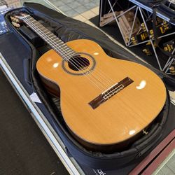 Ortega Performer Series R159 Natural High Gloss Classical Acoustic Guitar with Deluxe Gigbag NEW!