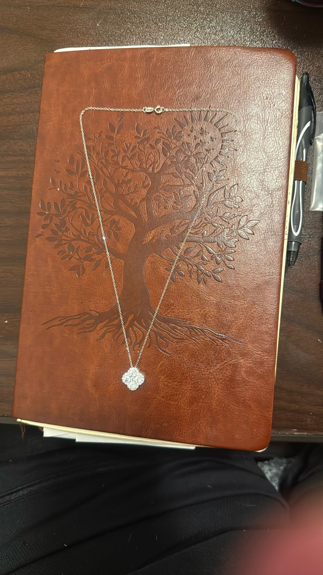 16” Moissenite Clover Pendant With Chain