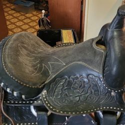 Western Saddle 