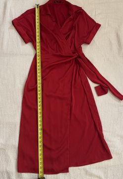 Red Wrap Midi Dress Size L (US 8/10) Short Sleeve Tie Waist