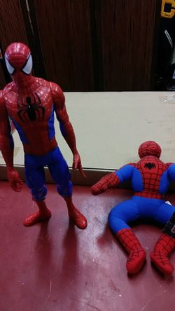 2 Spiderman Dolls 1Plastic 1 Plush
