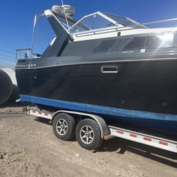 Boat 31ft Bayliner Condessa With Hidraulic Trailer 